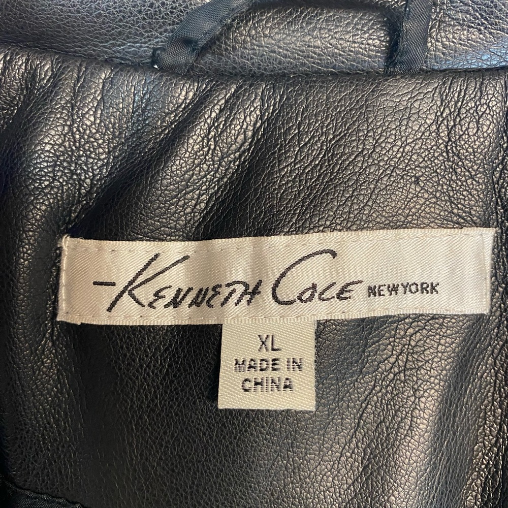 Kenneth Cole Button Up Jacket with Belt and Lining Women’s XL - Picture 3 of 5